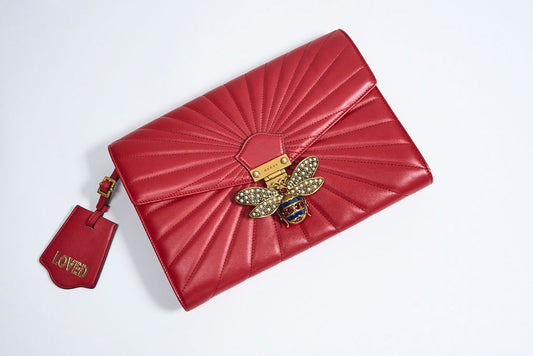 Gucci Queen Margaret Clutch In Hibiscus Red